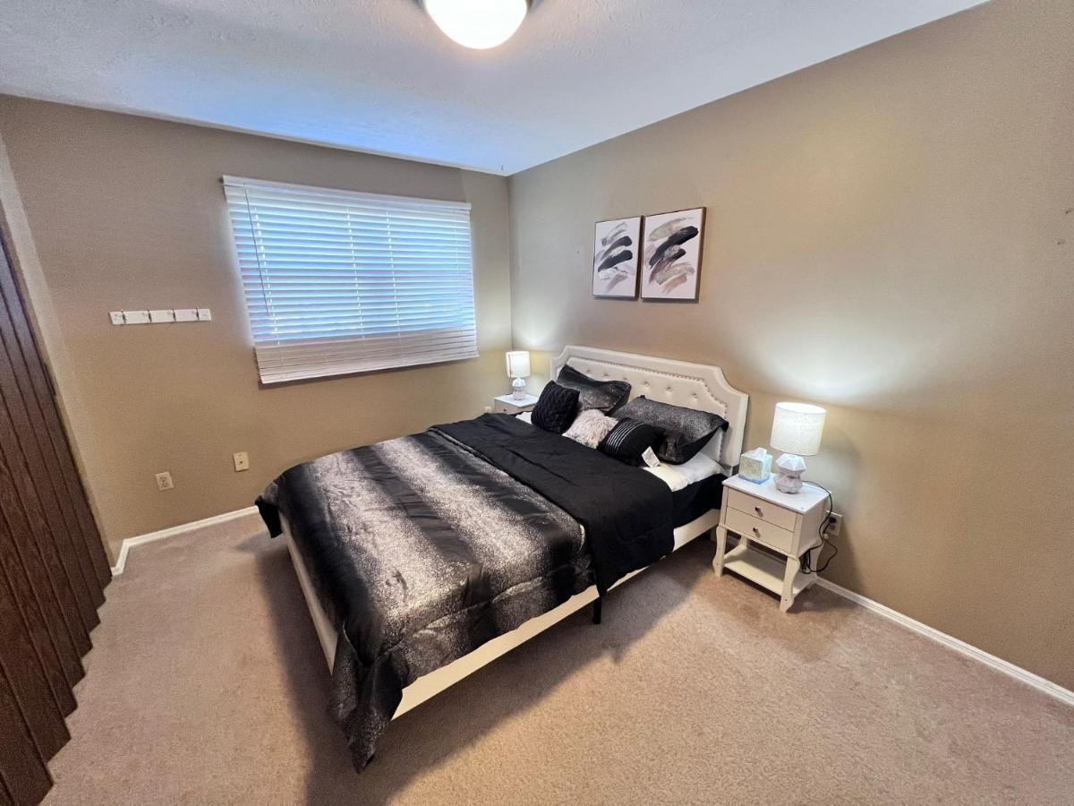 The Cozy Townhouse Wpafb & Wsu Apartment Fairborn Luaran gambar